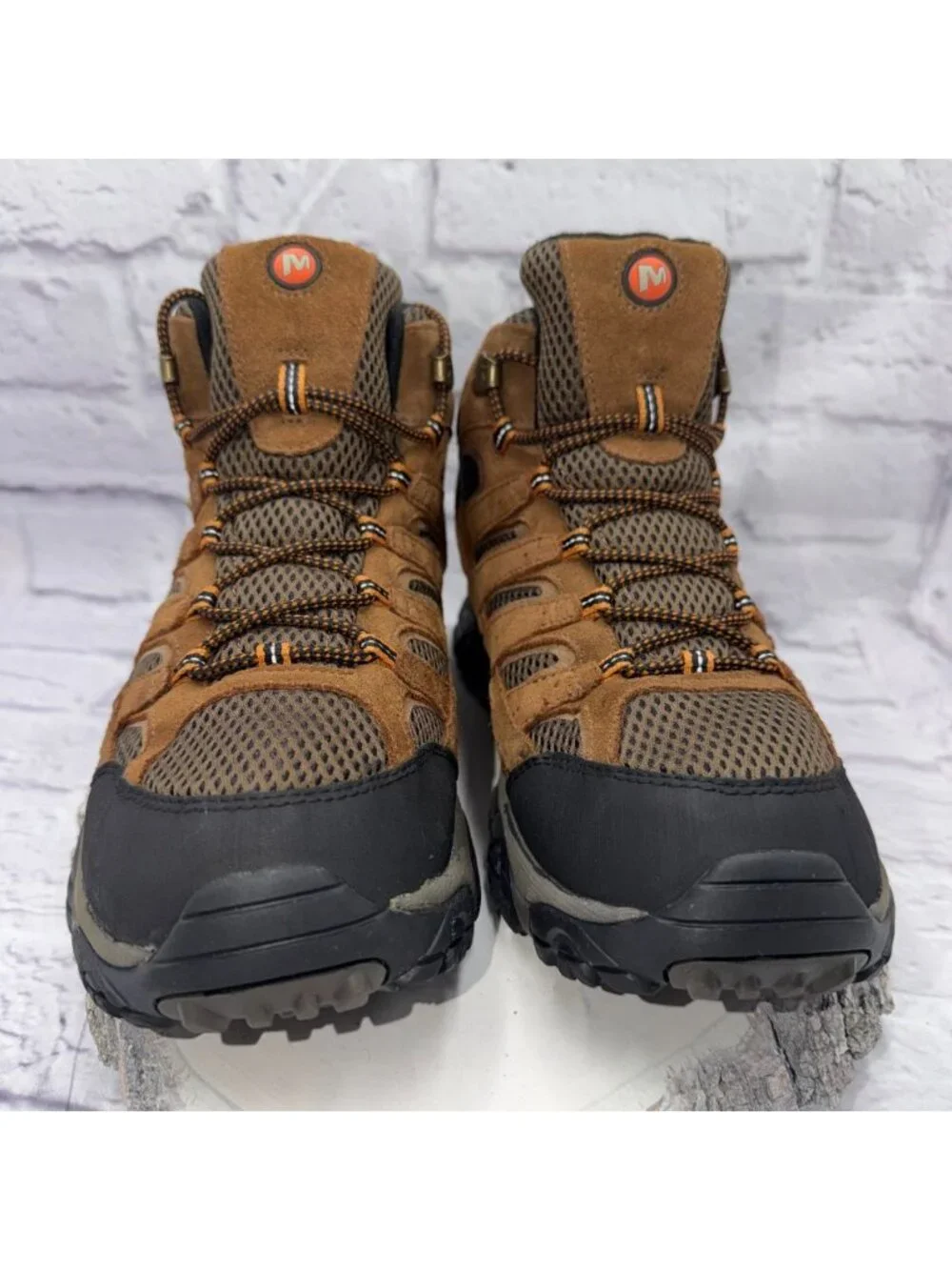 Merrell Mens Size 11 Moab 2 Mid Waterproof Hiking Boots Earth Brown J06051